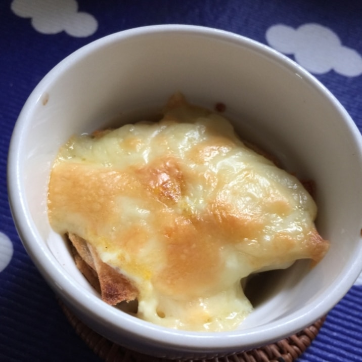 余った食パンの耳でパングラタン